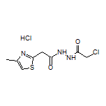 2-氯-N’-[2-(4-甲基-2-噻唑基)乙酰基]乙酰肼盐酸盐
