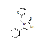 1-(2-呋喃基甲基)-5-苯基咪唑-2(3H)-硫酮