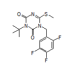 3-(叔丁基)-6-(甲硫基)-1-(2,4,5-三氟苄基)-1,3,5-三嗪-2,4(1H,3H)-二酮