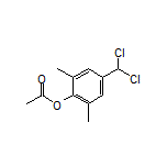 4-(二氯甲基)-2,6-二甲基苯基乙酸酯